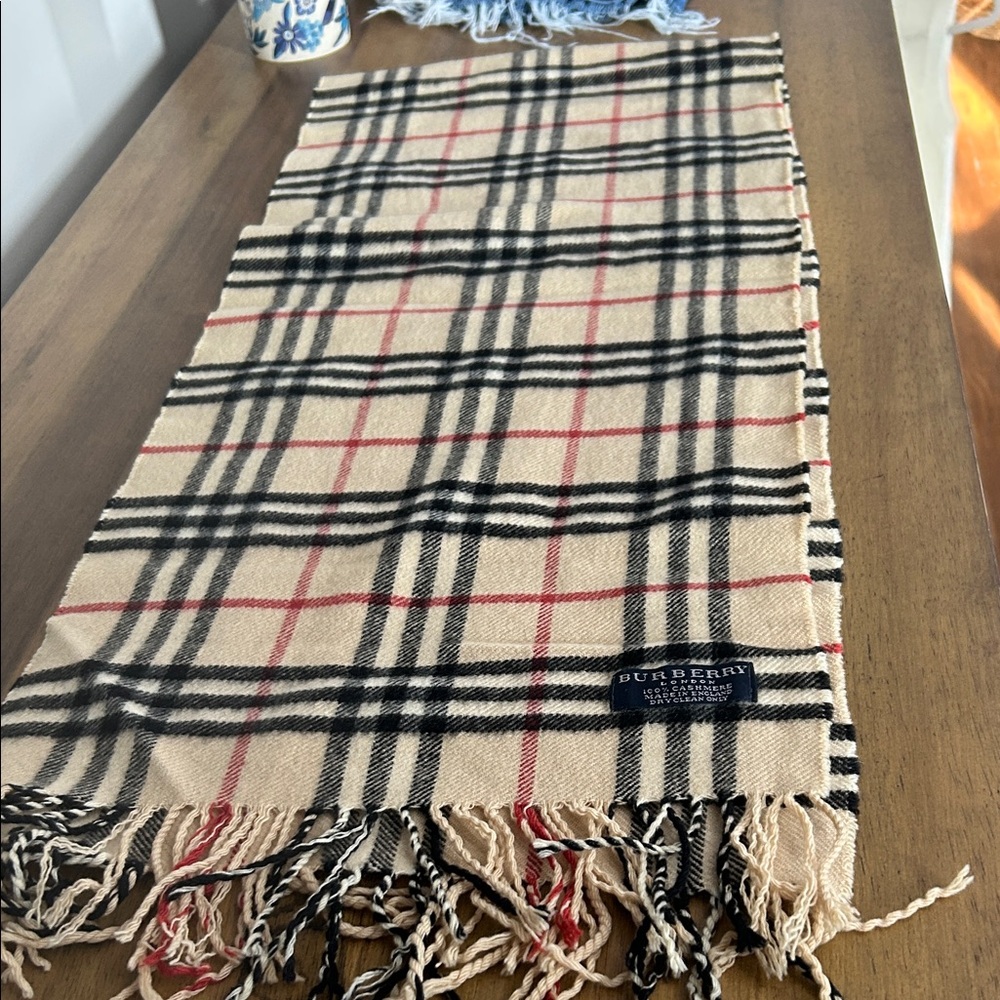 Burberry Classic Beige and Black Check Scarf